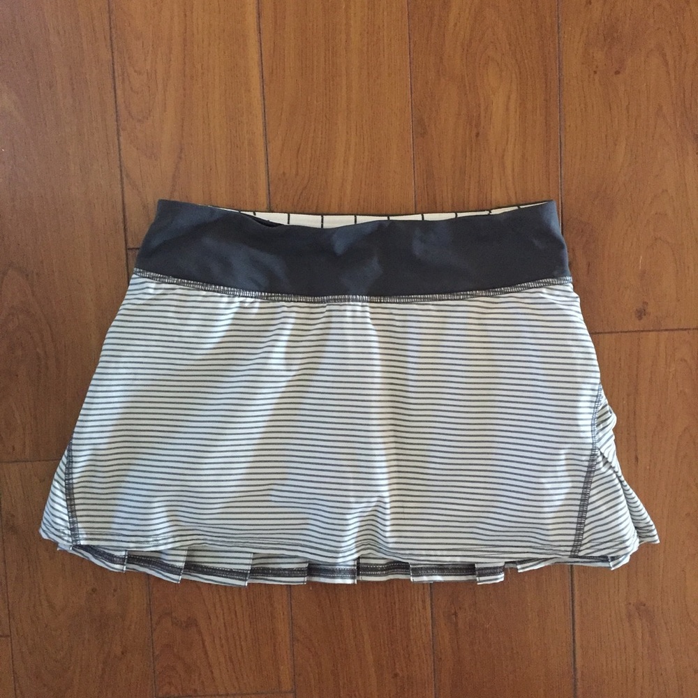 LuluLemon tennis skirt